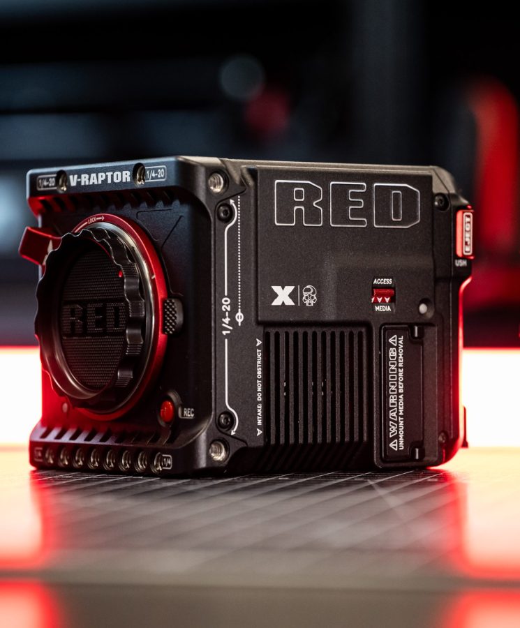 RED CAMERA STILL WALLPAPER-1